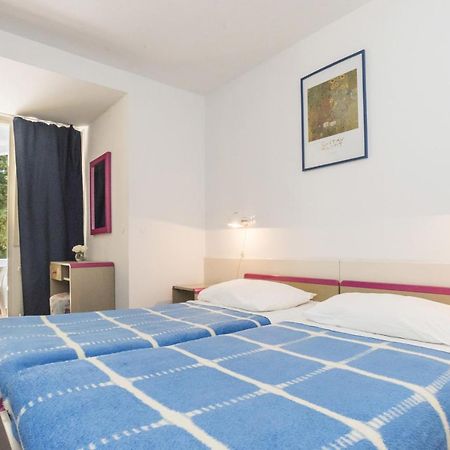 Guest House Adriatic Umag Exterior photo