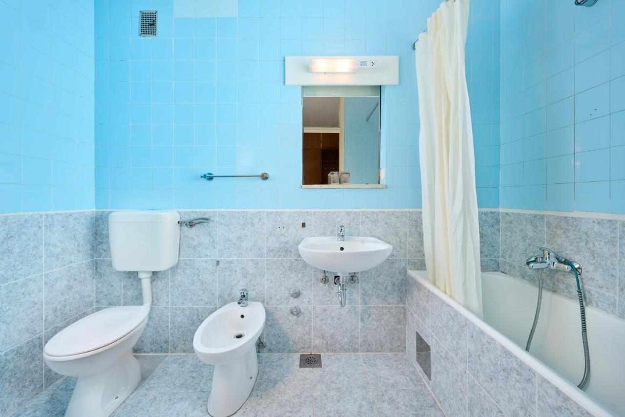 Guest House Adriatic Umag Exterior photo